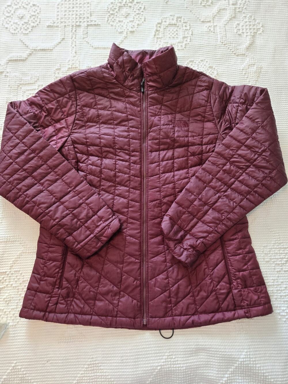 The North Face Women’s Insulated Jacket Burgundy XL Lightweight Puffer